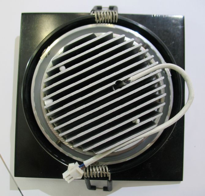 һLEDͲơ컨 QY-L612 61w װǶʽ 113mm Ͻɫ
