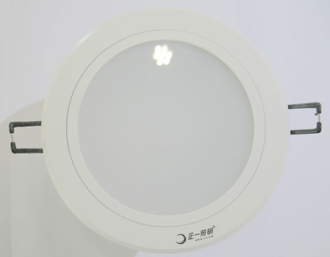 LED筒灯、天花灯 QY-L402G  Max.5w 暗装嵌入式 铝合金材质白色