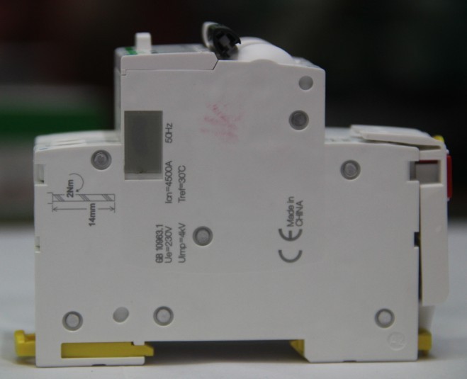 施耐德断路器\空气开关 iDPNa 2P 10A 空气开关（塑壳断路器） 220kv