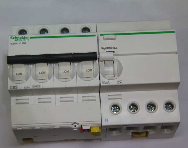 ʩ͵բ iC65N· 12~440v1~63mA