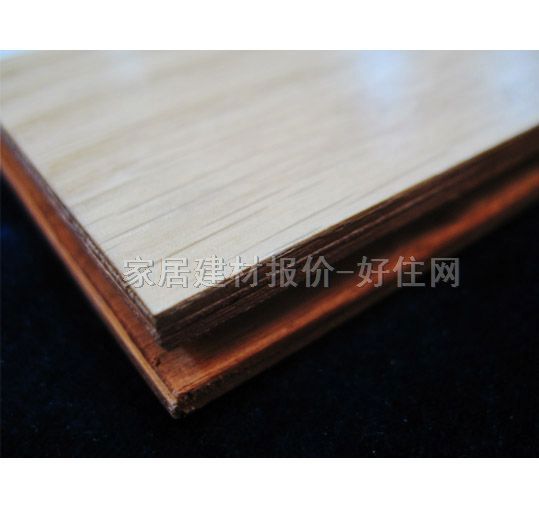 别样红实木复合地板 三层实木复合 柞木 810mm×125mm×厚12mm