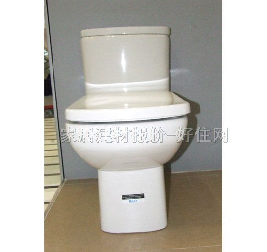连体马桶坐厕 675mm×385mm×高698mm