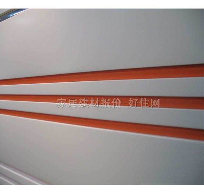 鸿牌铝扣条形天花 滚涂亚光白 180mm