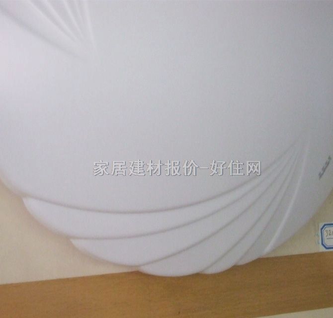  320β Բ ִз ɫǿ