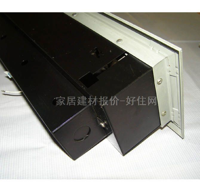 佛山照明格栅射灯 豆胆灯 4头 380×70mm