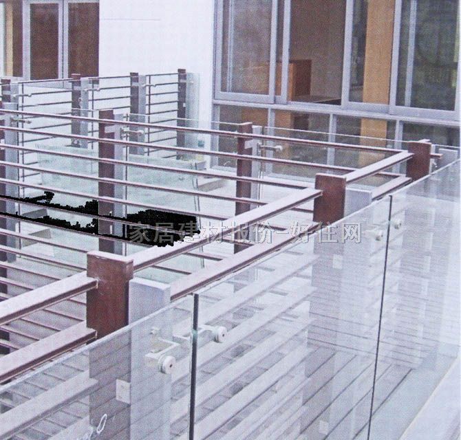 鲁卡异型天花板 生态木塑51×16mm多功能木条系列 51中空木条 51×16mm