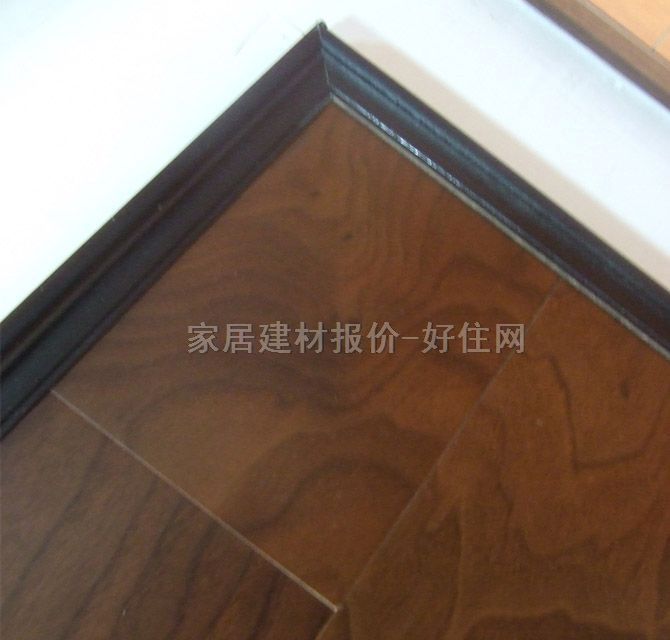 圣象地板实木复合地板 多层实木复合雪域黑胡桃AM9159 910mm×125mm×厚15mm