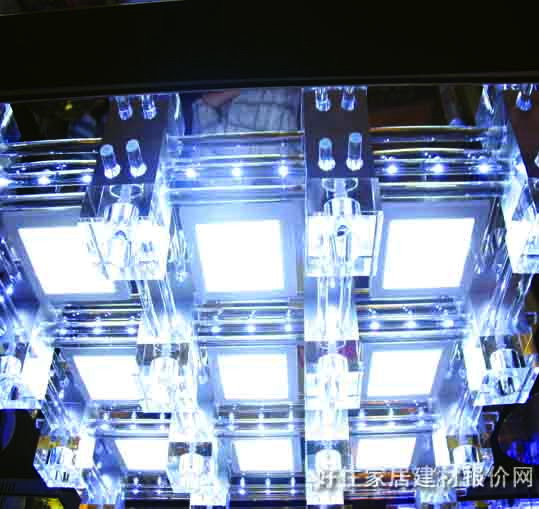 ʤ LED  300mm300mm ݻ ͸